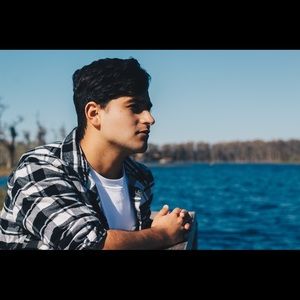 Meet your Posher, Sebastian